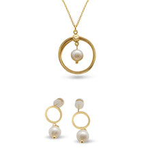 Antibes natural pearls earrings and necklace by Marie France Design